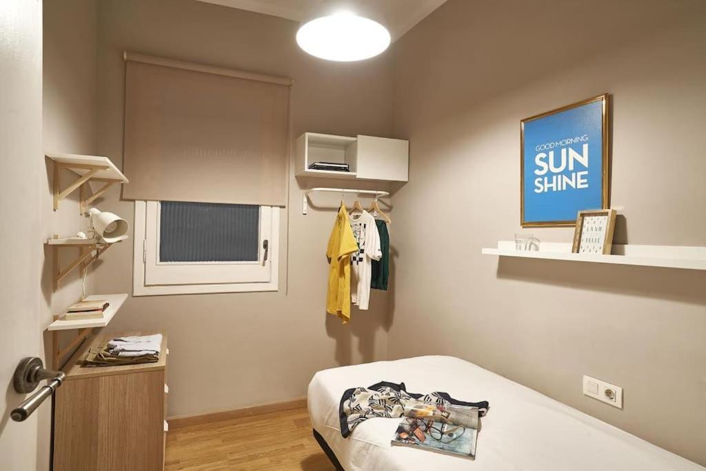 Magnificent 4 Bedroom Apartment In Eixample Barcelona Exterior foto