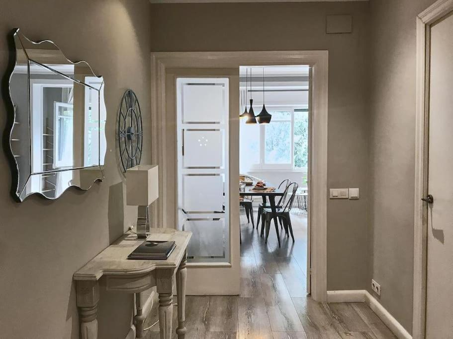 Magnificent 4 Bedroom Apartment In Eixample Barcelona Exterior foto